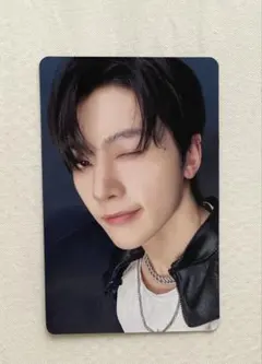 Item thumbnail for item fb33a371-7b5d-433b-8a6b-6210a0d722a1