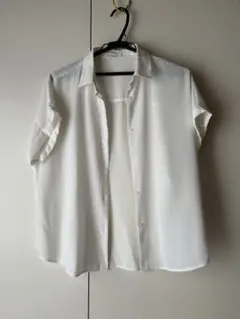 ホワイト 半袖 ボタンシャツ　シアーシャツ