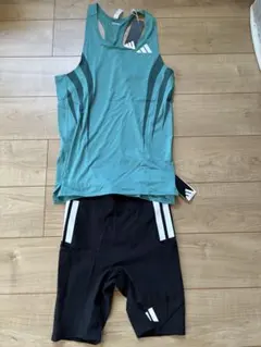 新品　アディダス　アディゼロ　ランニングシャツ　タイツ