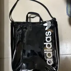 adidas ブラック トートバッグ