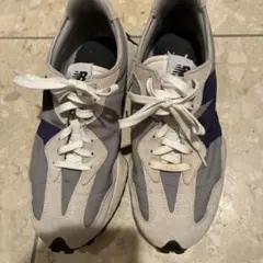 New Balance 327グレー 28.0cmのサムネイル
