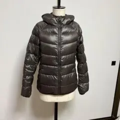 UNIQLO ダークブラウン フード付き　ウルトラライトダウンジャケット