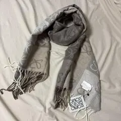 ベージュ マフラー