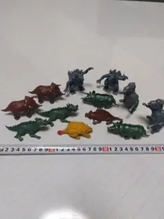 怪獣 ミニフィギュア まとめ売り