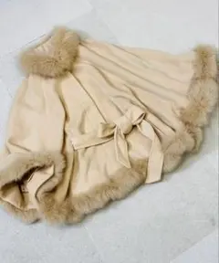 美品 セシルマクビー フォックスファー ポンチョ コート ベージュ M