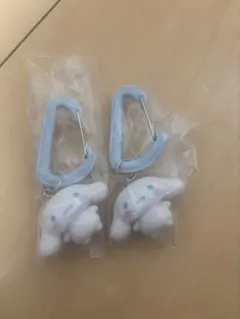 サンリオ　カラフルカラビナマスコットチャーム　シナモロール　2点