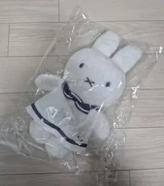 デニム&スカーフミッフィーぬいぐるみ ミッフィースタイル デニム&スカーフ ぬいぐるみ - メルカリ