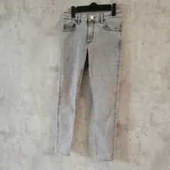 未使用美品ZARAkids 152 グレー スキニーデニム パンツ