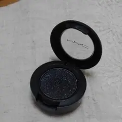 M.A.C  スモール　アイシャドウ　ブラック　タイド