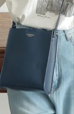 ALTROSE ショルダーバッグ