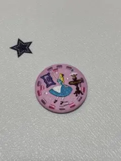 BANDAI ディズニー刺繍缶バッチ ~不思議の国のアリス~