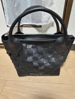 Item thumbnail for item 4d4bb62b-fc4f-4fc3-876a-ee7455d02bf6