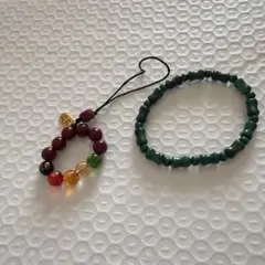 緑のブレスと開運ストラップのセット