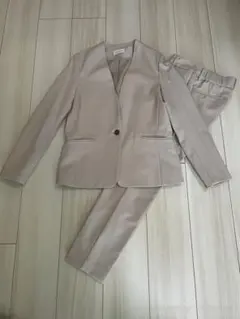 ★美品 PLST ベージュ パンツスーツ ノーカラー Sサイズ /入学式