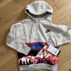 【新品未使用】Nike フード付きパーカー