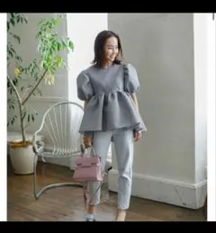 ブルレア　エンブロイダリージャガードブラウス新品タグ付きホワイト Silky jacquard blouse | Bluelea