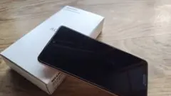 AQUOS sense4 lite