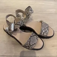 Mazell ヘビ柄サンダル 38