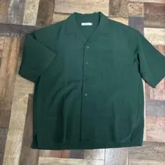 ダークグリーン 半袖シャツ Mサイズ