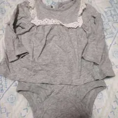 baby GAP グレー レース付きロンパース