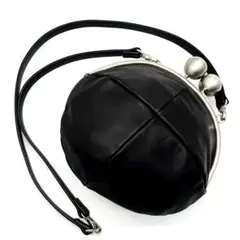 【未使用品級】kawa-kawa カワカワ ショルダーバッグ　ブラックのサムネイル