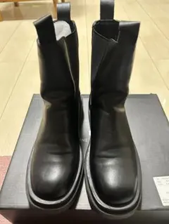 ブラックレザー チェルシーブーツ