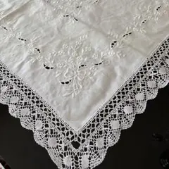 ヴィンテージ ハンド刺繍 テーブルクロス レース縁取りのサムネイル