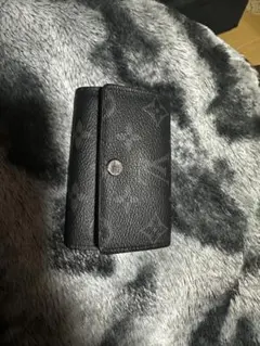 ルイヴィトン モノグラムエクリプス ミュルティクレ6 キーケース 鍵入れ 小物