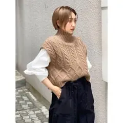 未使用⭐︎Ungridアングリッドケーブルニットベスト