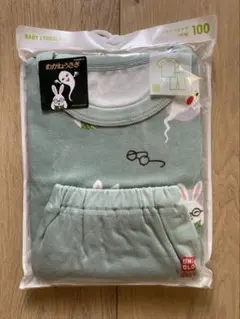 キッズ100 めがねうさぎパジャマ（UNIQLO）