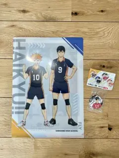 ハイキュー くら寿司 びっくらポン 缶バッジ &クリアファイル