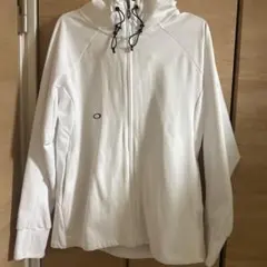 限界値下げ！OAKLEY パーカー ホワイト Sサイズ 美品のサムネイル