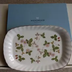 Wedgwood Wild Strawberry 皿