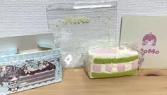 MoMoSkye スクイーズ モモスクイーズ　サンドイッチケーキ　モモケーキ