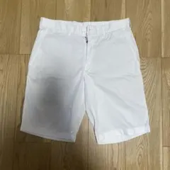 UNIQLO ホワイト ショートパンツのサムネイル