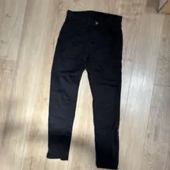 ブラック スキニーパンツ ドローストリング付き