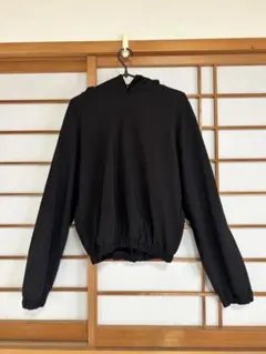 ZARA ブラック フード付き ショート丈パーカー