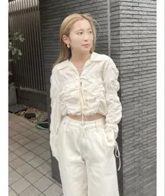 【新品】　アングリッド シャーリングデザインブラウス