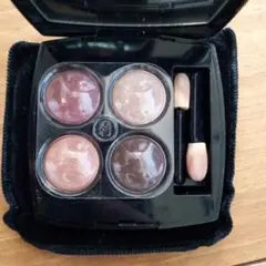 シャネル レ キャトル オンブル 42