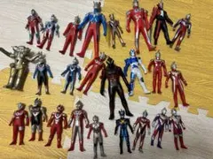 ウルトラマンフィギュアセット 約25体