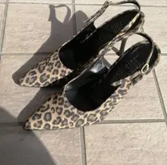 《中敷き新品に交換済み》プールサイド　ヒョウ柄　ピンヒール　9cm 23cm