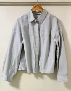 【UNIQLO Ｃ】コットンコクーンシャツ/ストライプ　Ｍサイズのサムネイル
