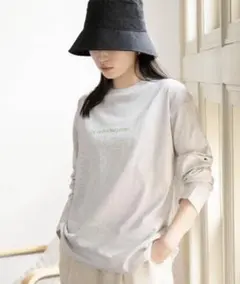 ロンT 長袖　Tシャツ　ロゴ　ローリーズファーム　グレー　LOWRYS FARM