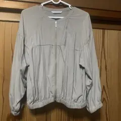 ベージュ　薄手　ジャケット