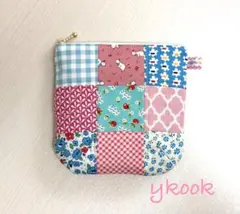 花柄・アヒル柄・りんご柄のパッチワーク ポーチ