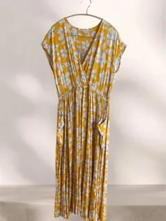 3768y美品 ハウスオブロータス 花柄フレンチスリーブフレアワンピース 黄色 3768y美品 ハウスオブロータス 花柄フレンチスリーブフレアワンピース