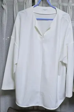 OPAQUE.CLIP ホワイト Vネック