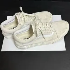 Item thumbnail for item 36af7052-1f56-48e0-a769-a1b4eaaeeefa