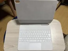 13インチiPad Air（M3）用Magic Keyboard - ホワイト
