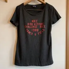 NIKEロゴ入りTシャツ